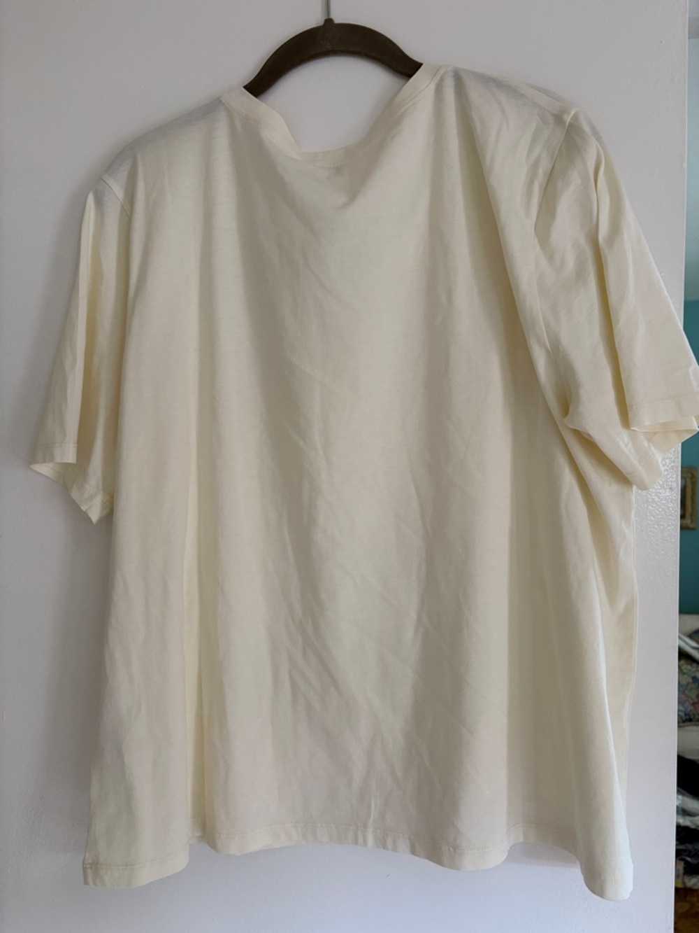 KULE Cream The Modern Short Tee - Picture 7 of 9